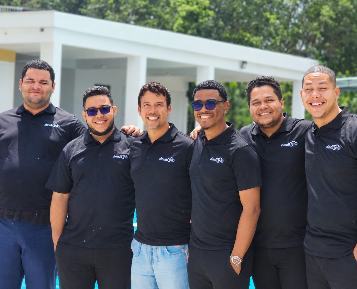Equipo de CloudYa, tecnología hecha por dominicanos para empresarios